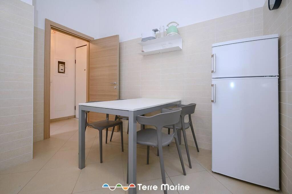 Nettuno, Terremarine Apartment Монтеросо ал Маре Екстериор снимка